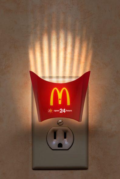 ↑ McDonald's: Night Light
