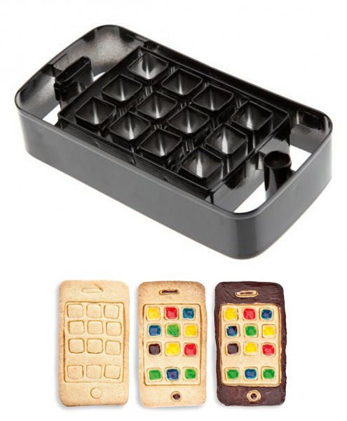 ↑ iPhone Cake Pan